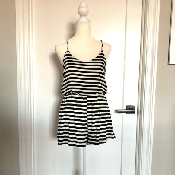 {NWOT} Women's Swim Cover Up Romper (S) - Picture 6 of 8